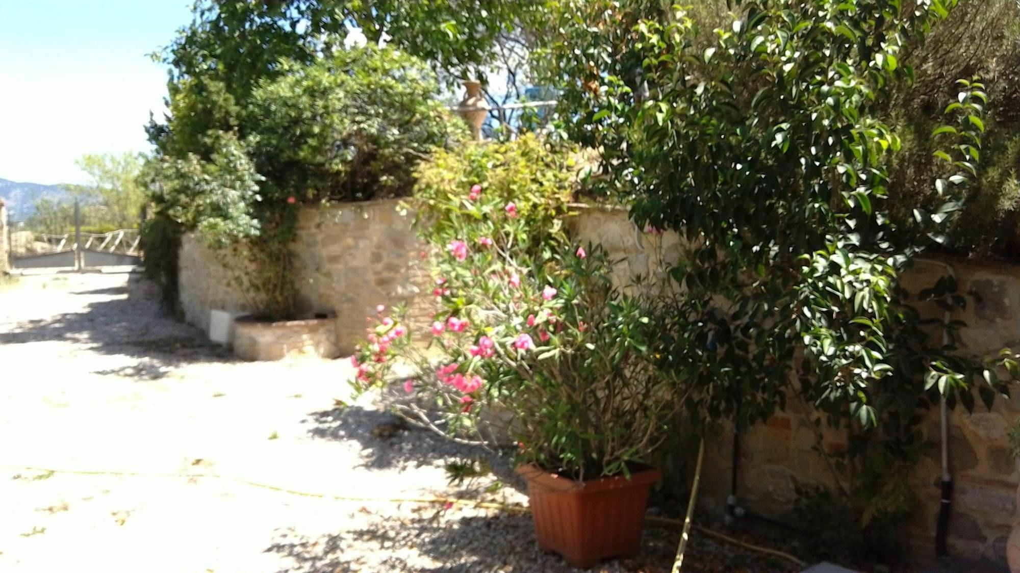 Chalet With One Bedroom In Perugia, With Wonderful Mountain View, Priv Exterior foto